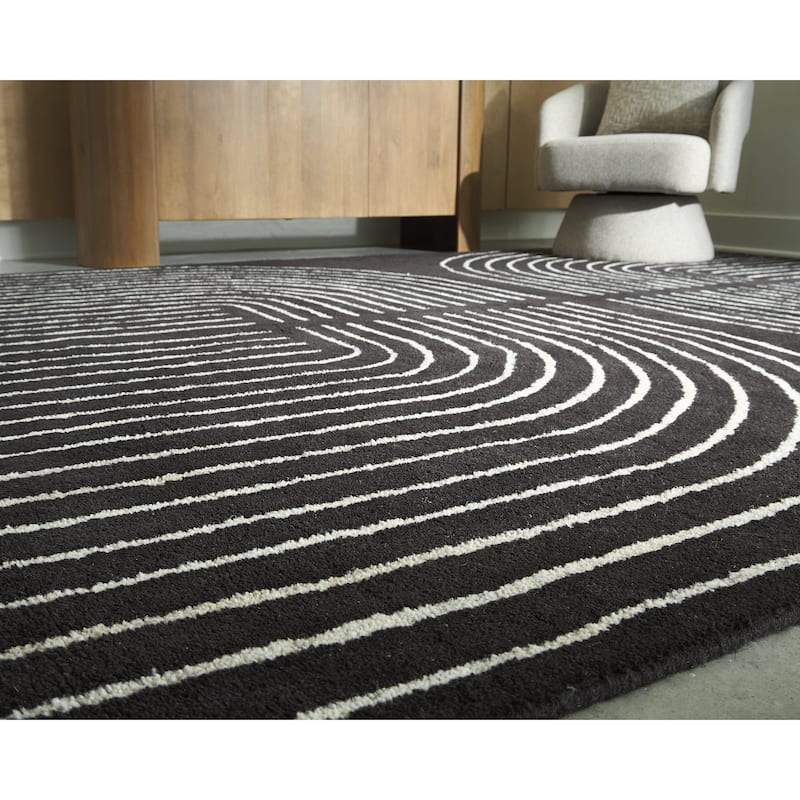 Signature Design by Ashley Eldonmore Black/White Area Rug