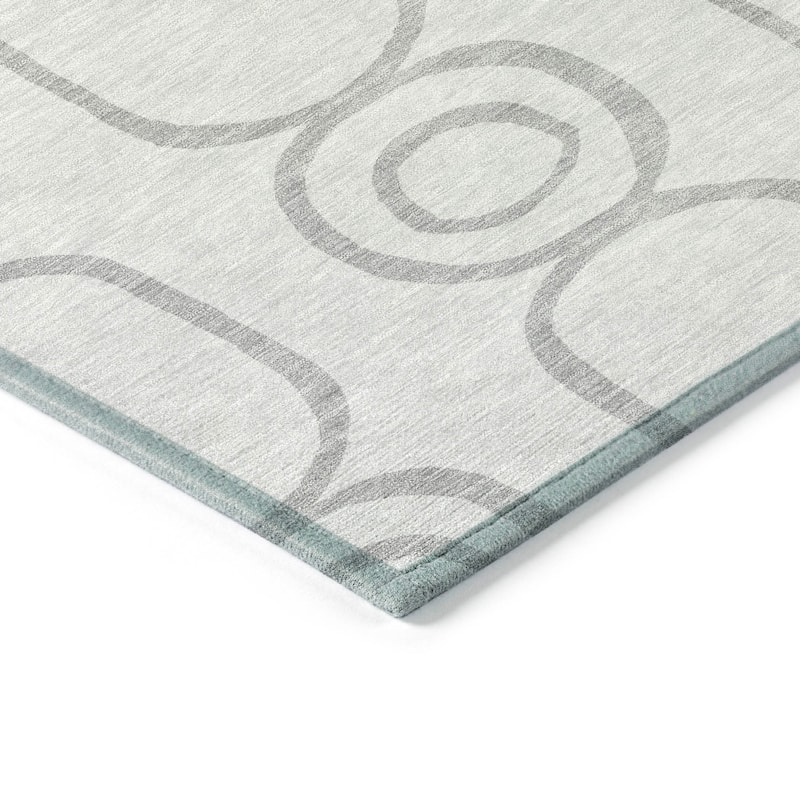 Machine Washable Indoor/ Outdoor Modern Vibe Chantille Rug