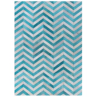 Exquisite Rugs Chevron Hide Turquoise / White Leather Hair-on Hide Rug (5' x 8') - 5' x 8'. - 5' x 8'