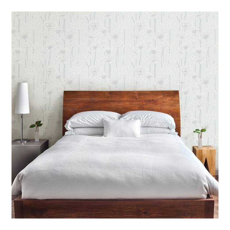 Borastapeter Ingrid Grey Dandelion Meadow Wallpaper - 20.9 x 396 x 0.025