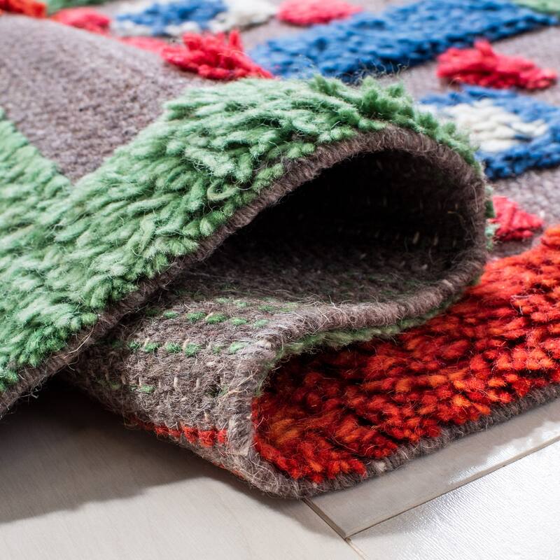 SAFAVIEH Handmade Casablanca Sayaka Shag Wool Rug