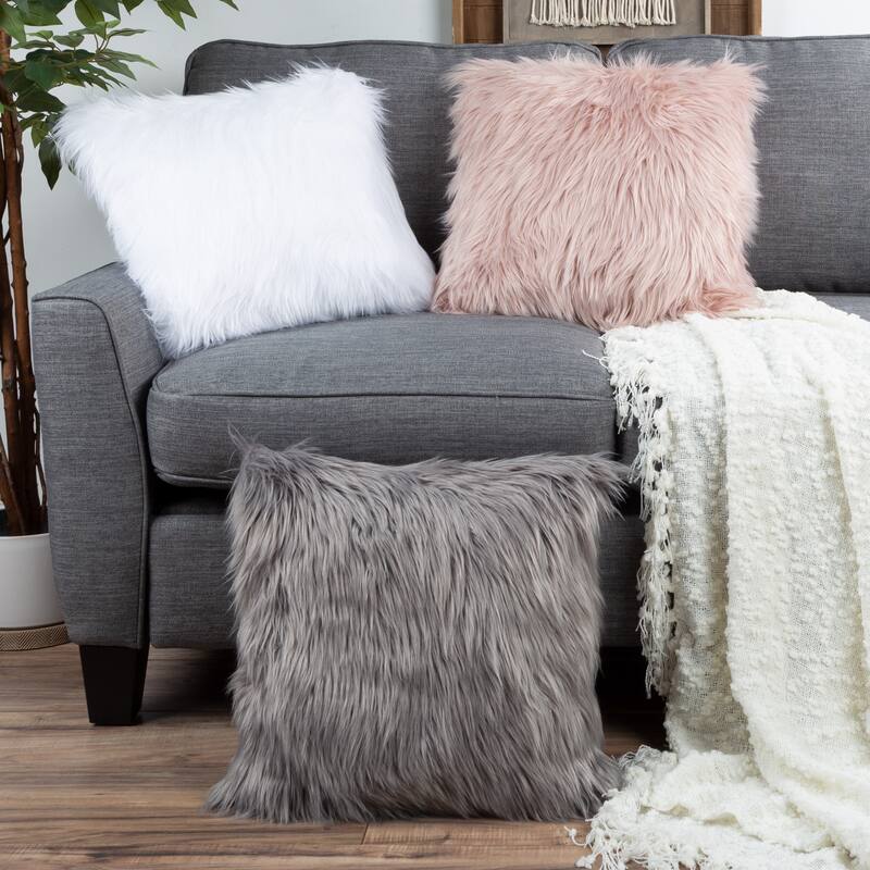 Hastings Home 18-Inch Himalayan Faux Fur Pillow