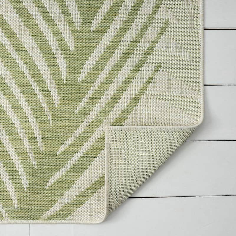 Sevita Beige/Green Lush Palms Indoor/Outdoor Rug