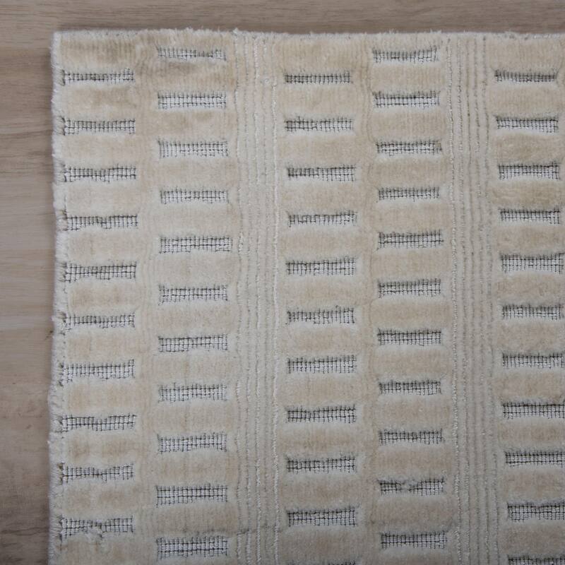 Alora Decor Pure Hand Loomed High/Low Geometric Rug