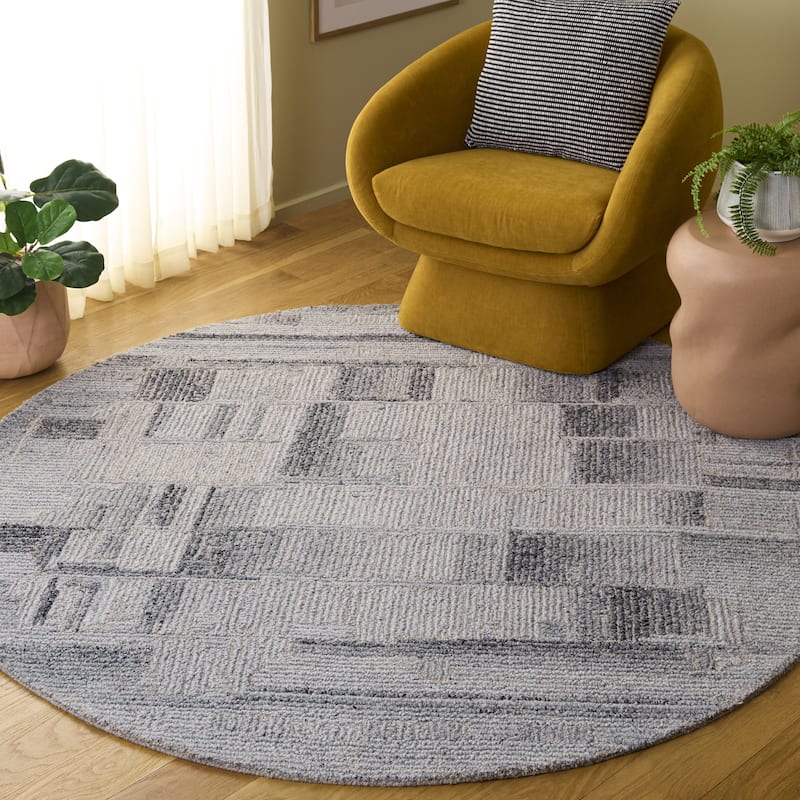 SAFAVIEH Handmade Harvest Berenike Wool Rug