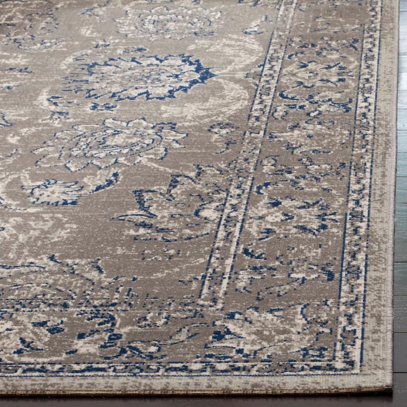 SAFAVIEH Artisan Shynar Distressed Oriental Rug
