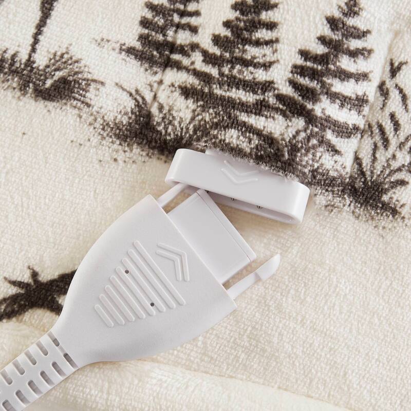 Woolrich Print Plush to Sherpa Heated Throw