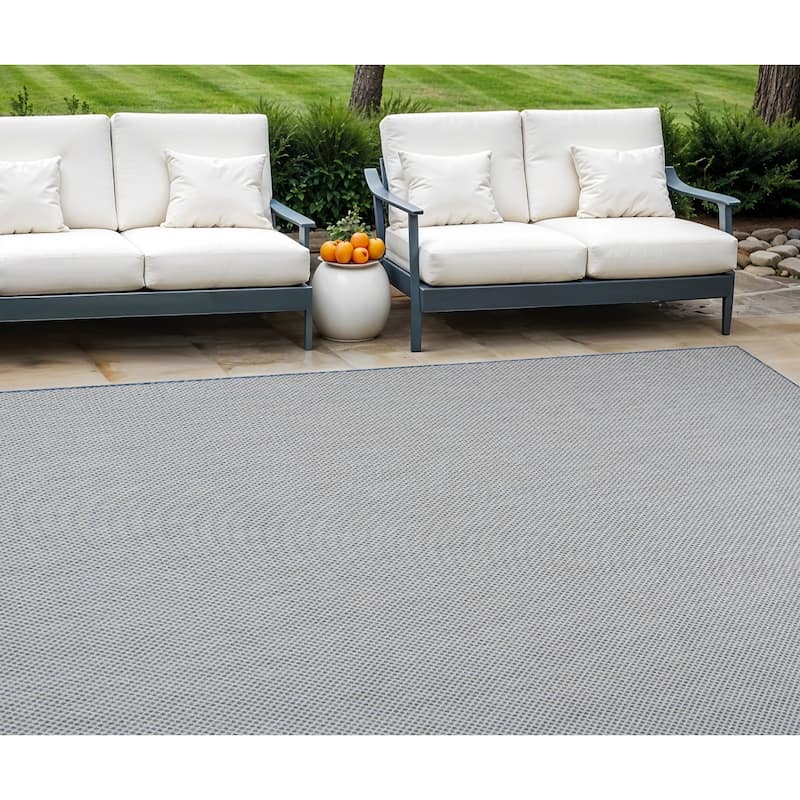 HomeRoots Contemporary Rectangle Outdoor Rug - 7' X 10' - Blue/Ivory - 7' X 10'