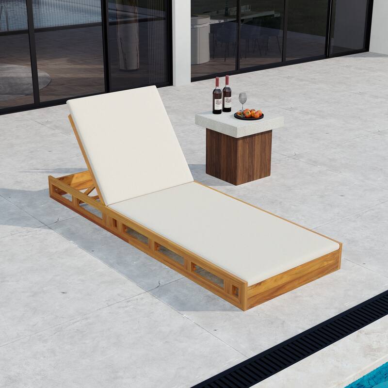 Roomfitters Outdoor Acacia Wood Chaise Lounge with 2-Inch Cream Water-Resistant Cushions Teak Finish