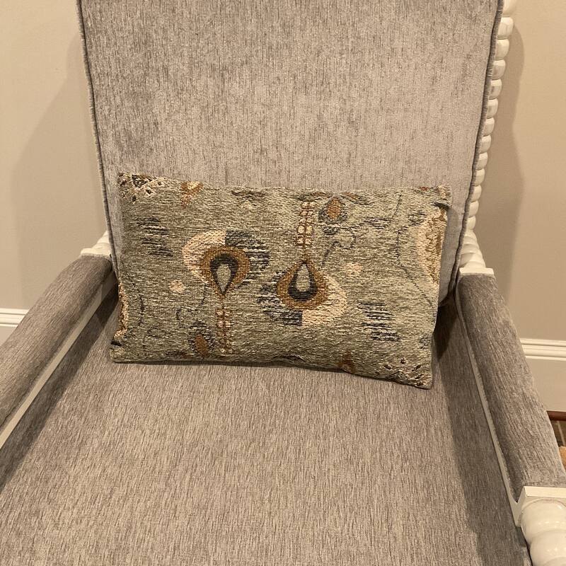 HERAT ORIENTAL Handmade Chenille Throw Pillow