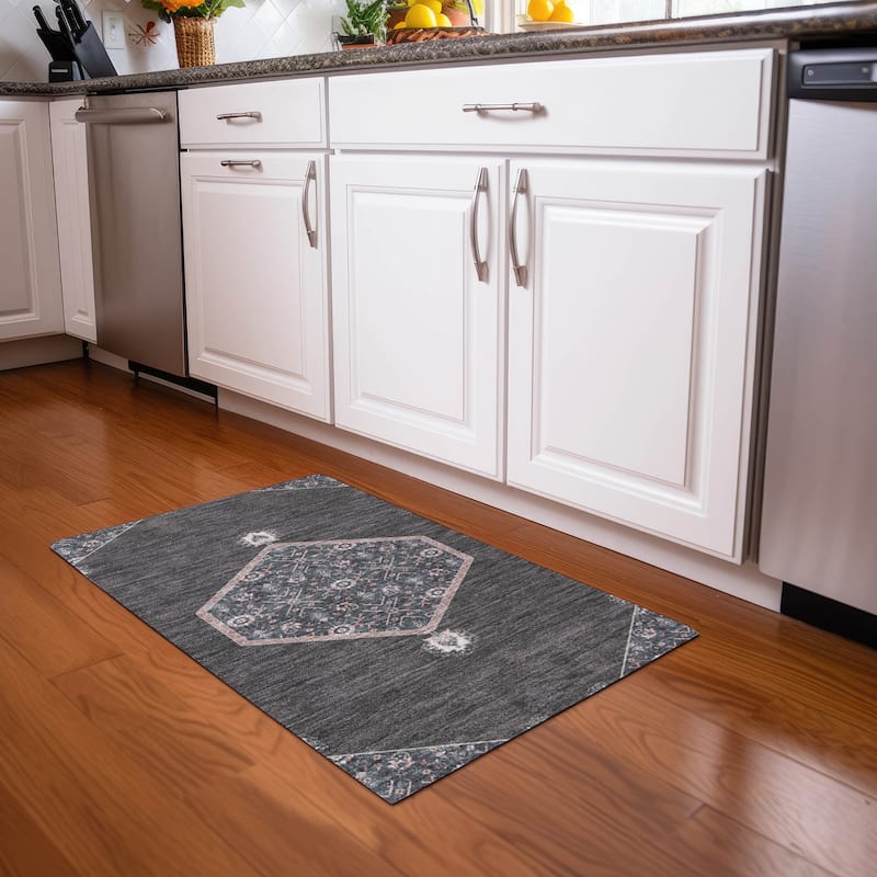 Machine Washable Indoor/ Outdoor Traditional Chantille Rug