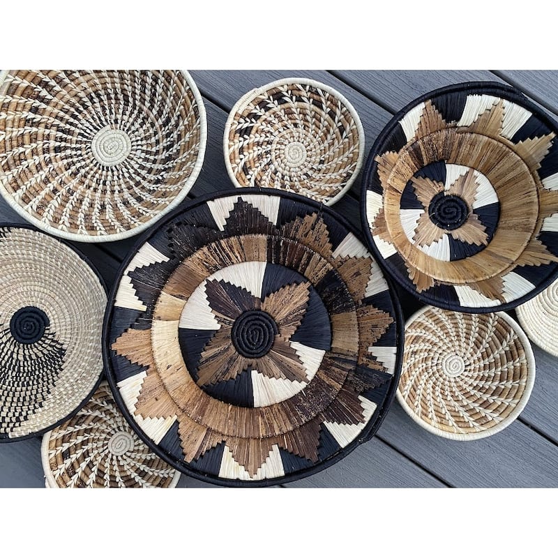 Set Of 8 Natural Color Wall Hanging Baskets 7.5"-12"