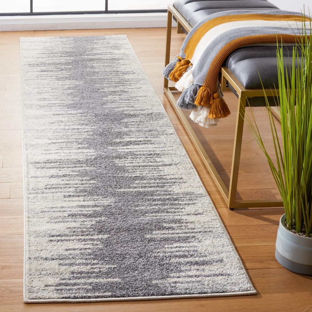 SAFAVIEH Tulum Louvenia Abstract Stripe Rug