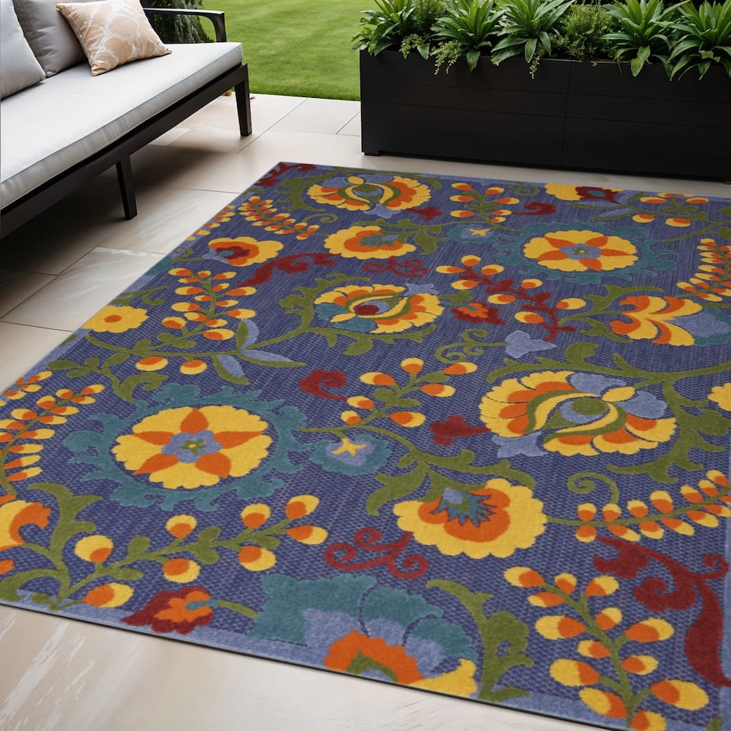 HomeRoots Contemporary Rectangle Outdoor Rug - 5' X 7'