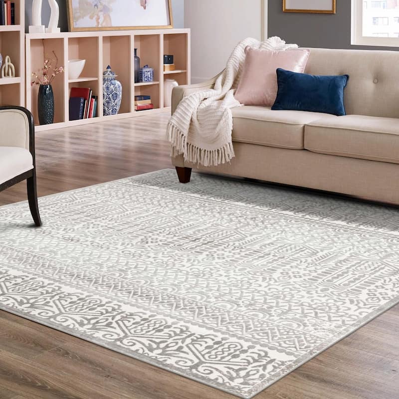 Southwestern/Lodge Richye Collection Area Rug
