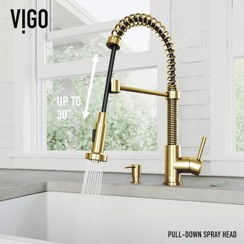 VIGO Edison 19" H Single Handle Pull-Down Sprayer Kitchen Faucet