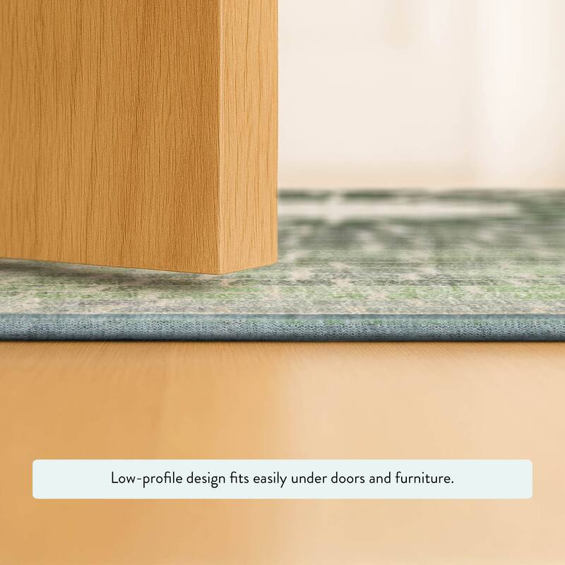 Machine Washable Indoor/ Outdoor Mosaic Rome Chantille Rug