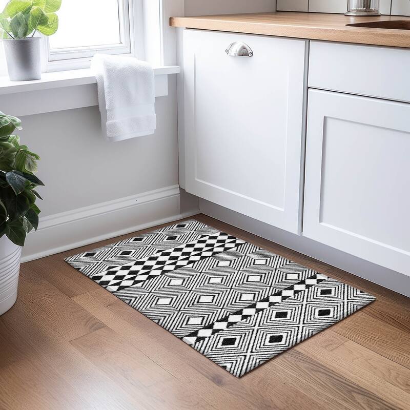 Machine Washable Indoor/ Outdoor Chantille Boho Moroccan Rug