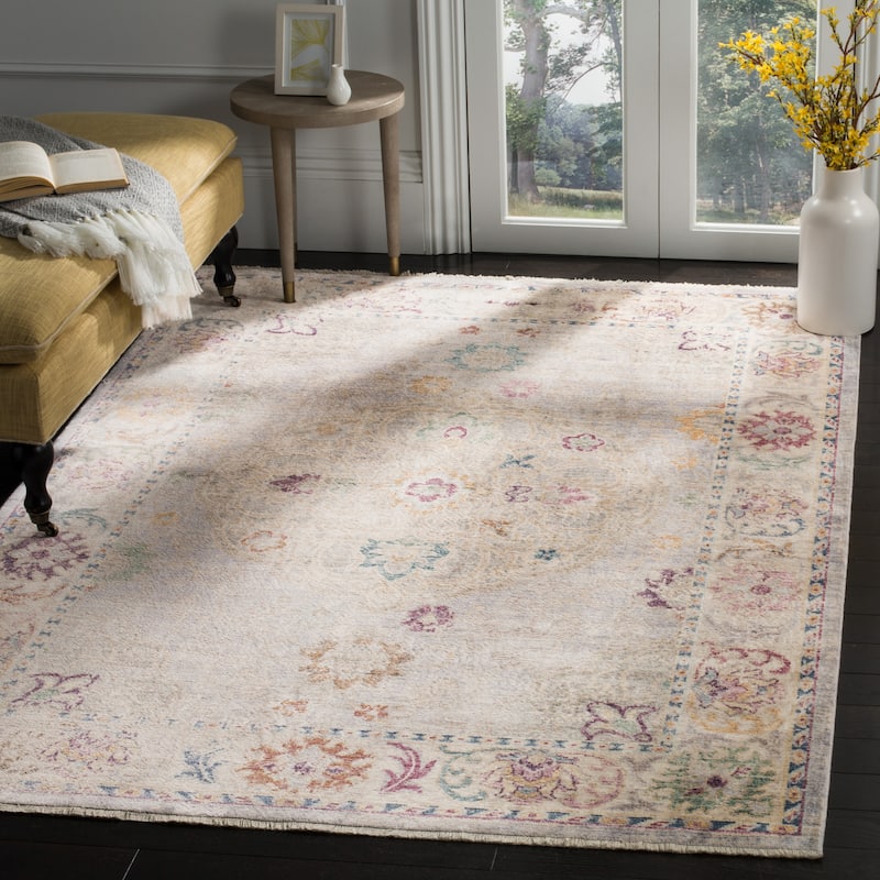 SAFAVIEH Illusion Salma Vintage Boho Oriental Viscose Rug with Fringe - 4' Square - Light Grey/Cream - Square