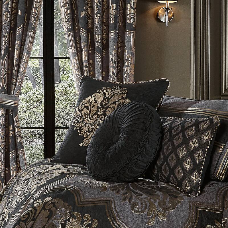 J. Queen New York Savoy Tufted Round Decorative Throw Pillow - Accent - Polyester - Black