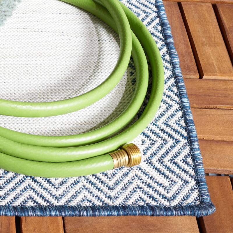SAFAVIEH Cabana Lesley Trellis Waterproof Patio Backyard Rug