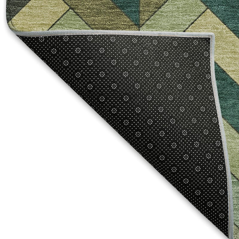 Machine Washable Indoor/ Outdoor Modern Chevron Chantille Rug