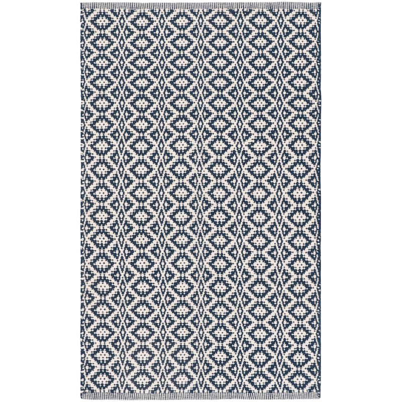 SAFAVIEH Handmade Flatweave Montauk Anky Casual Cotton Rug - 2'3" x 3'9" - Ivory/Navy