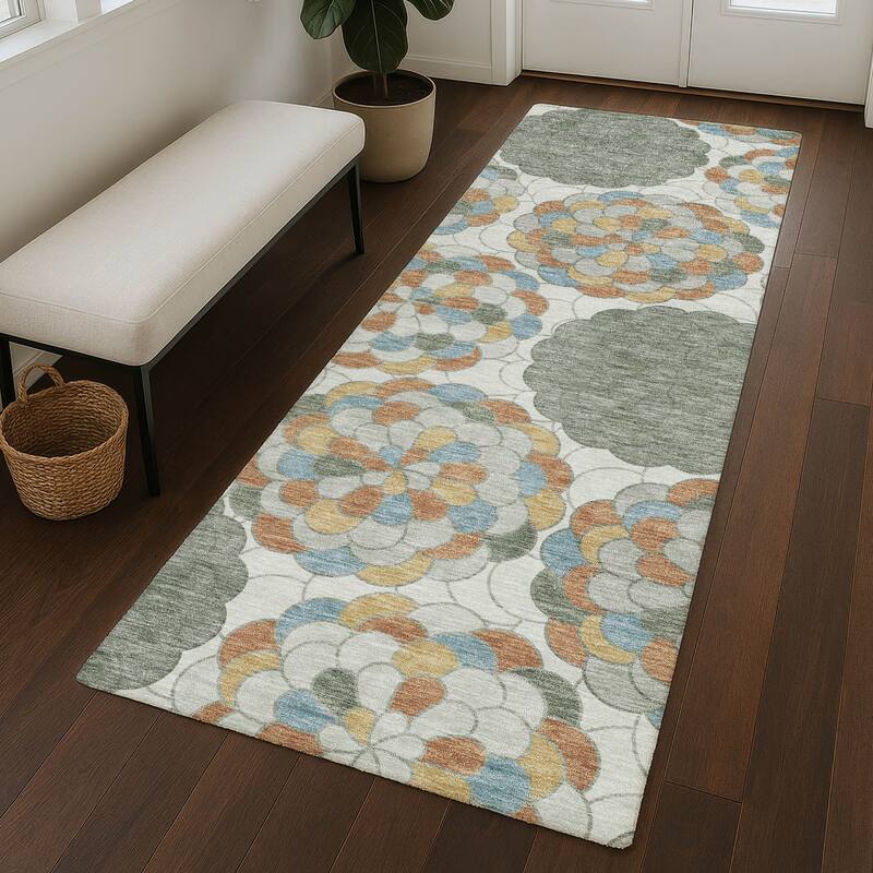 Machine Washable Indoor/ Outdoor Mosaic Cluster Chantille Rug