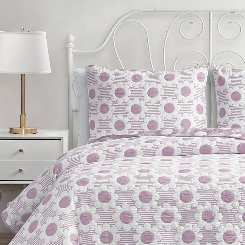 DESIGN STUDIO Daisy Flower Soft Matelasse Jacquard Quilt Set