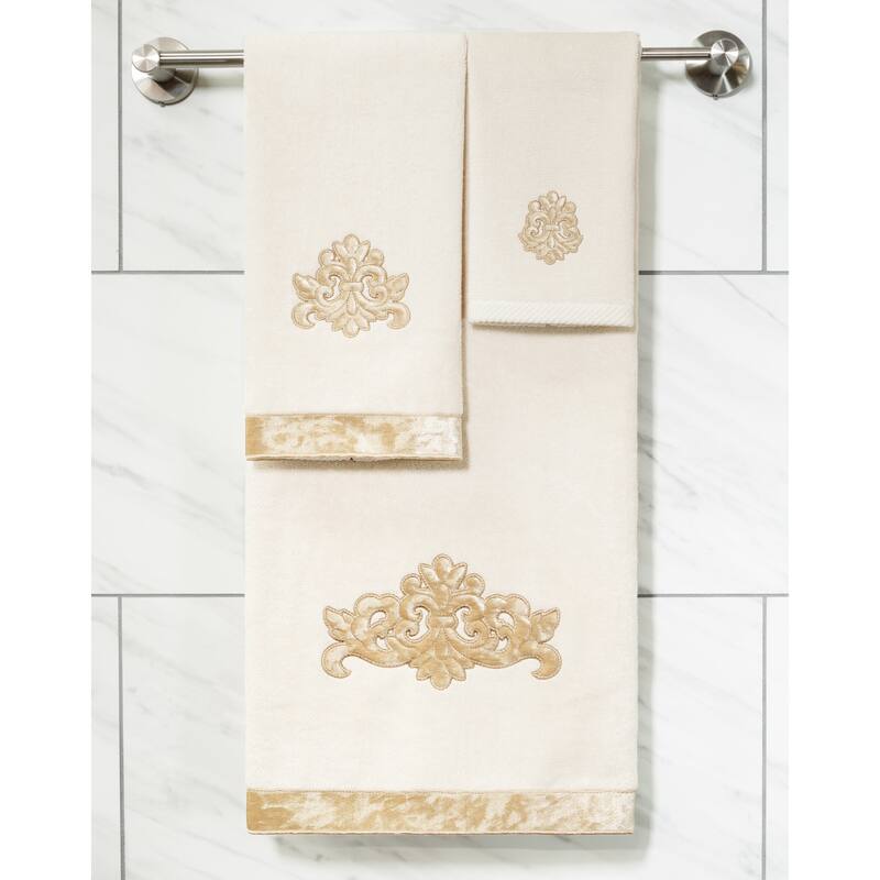 Authentic Hotel and Spa 2PC May Fingertip Towel Set