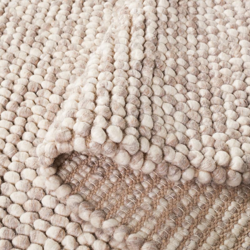 SAFAVIEH Handmade Natura Gonnie Wool Rug