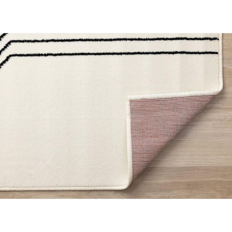 Forte White Black Modern Zig-Zag Area Rug, 5'3" x 7'5"