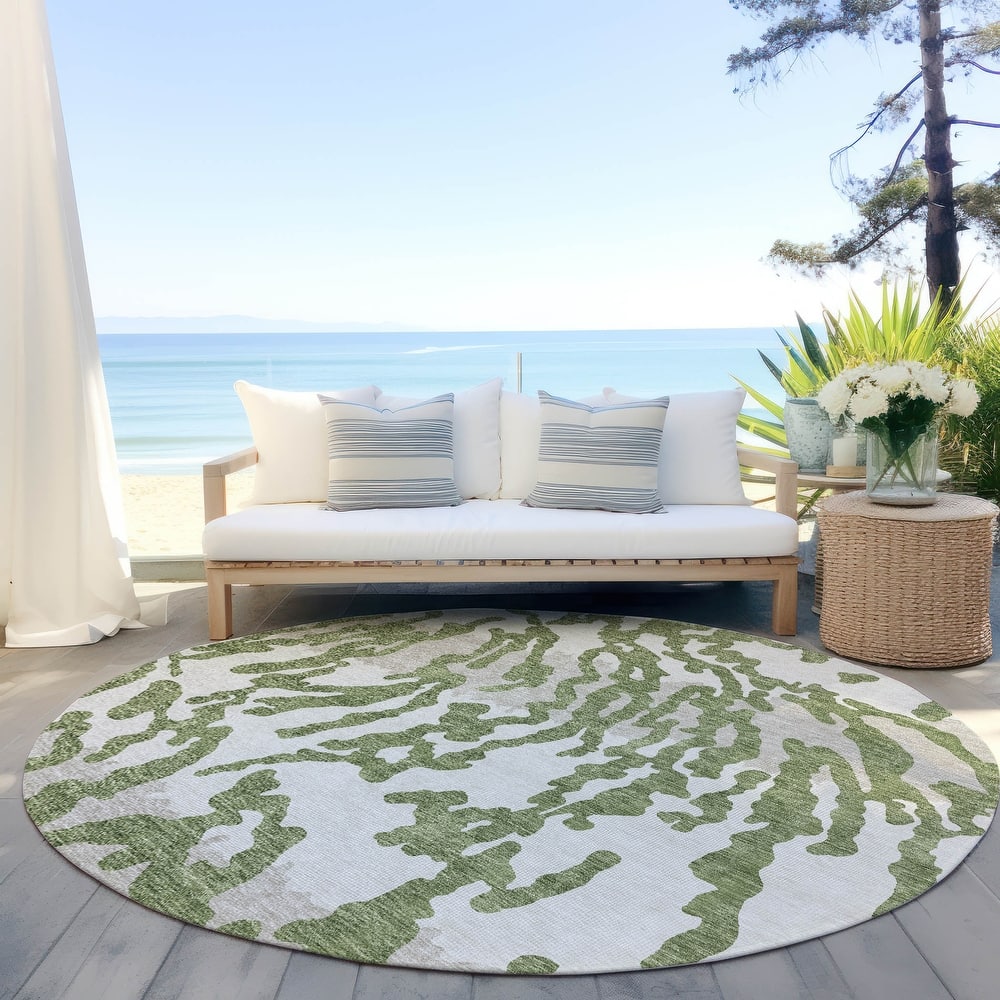 Machine Washable Indoor/ Outdoor Chantille Abstract Animal Print Rug