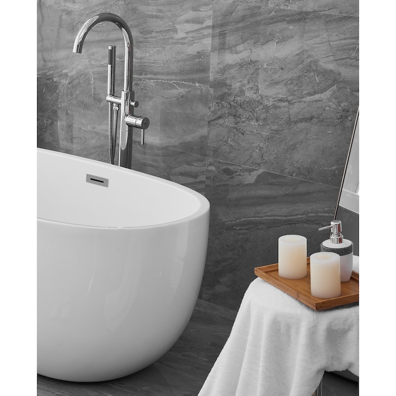 Adler Soaking Bathtub in Glossy White
