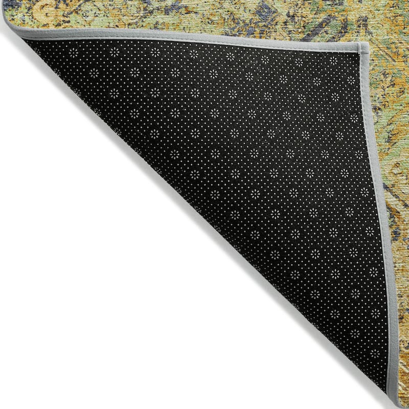 Machine Washable Indoor/ Outdoor Chantille Distressed Diamonds Rug