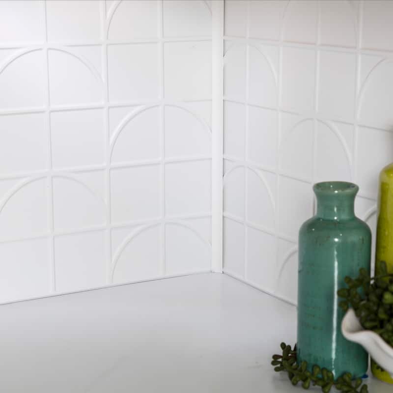FASÄDE Crescent Decorative Vinyl Backsplash Panel