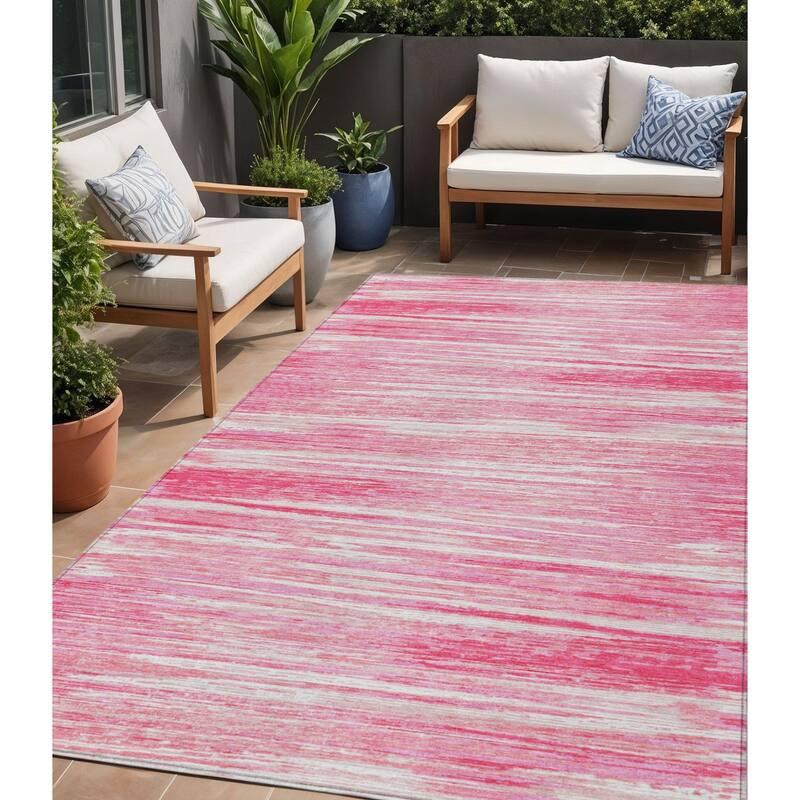 HomeRoots Striped Transitional Rectangle Outdoor Rug - 5' X 8'