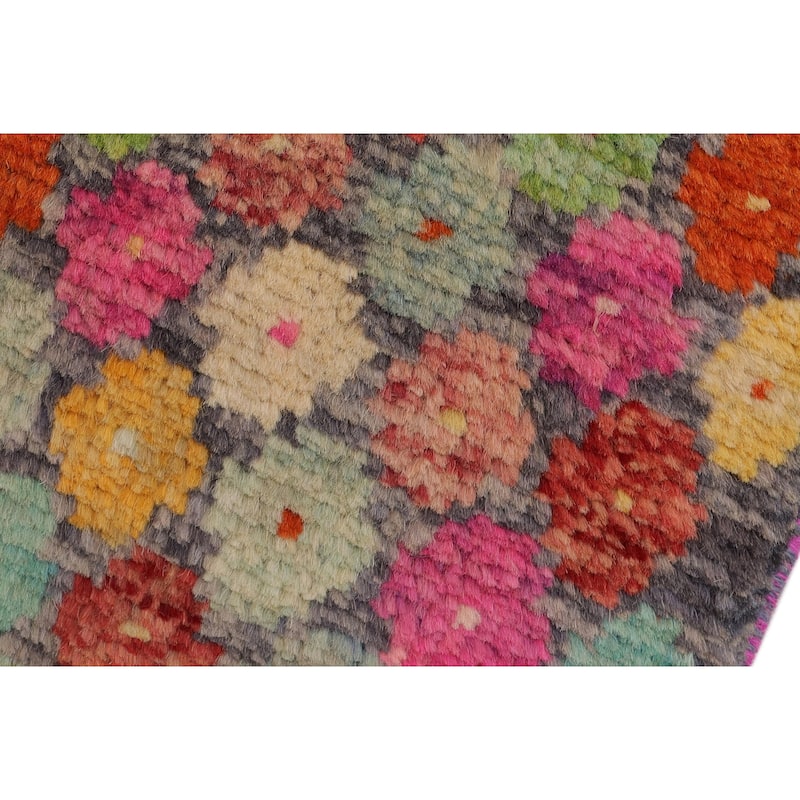 Shabby Chic Balochi Barr Gray/Red Hand Knotted Wool Rug - 3'0'' x 4'11''