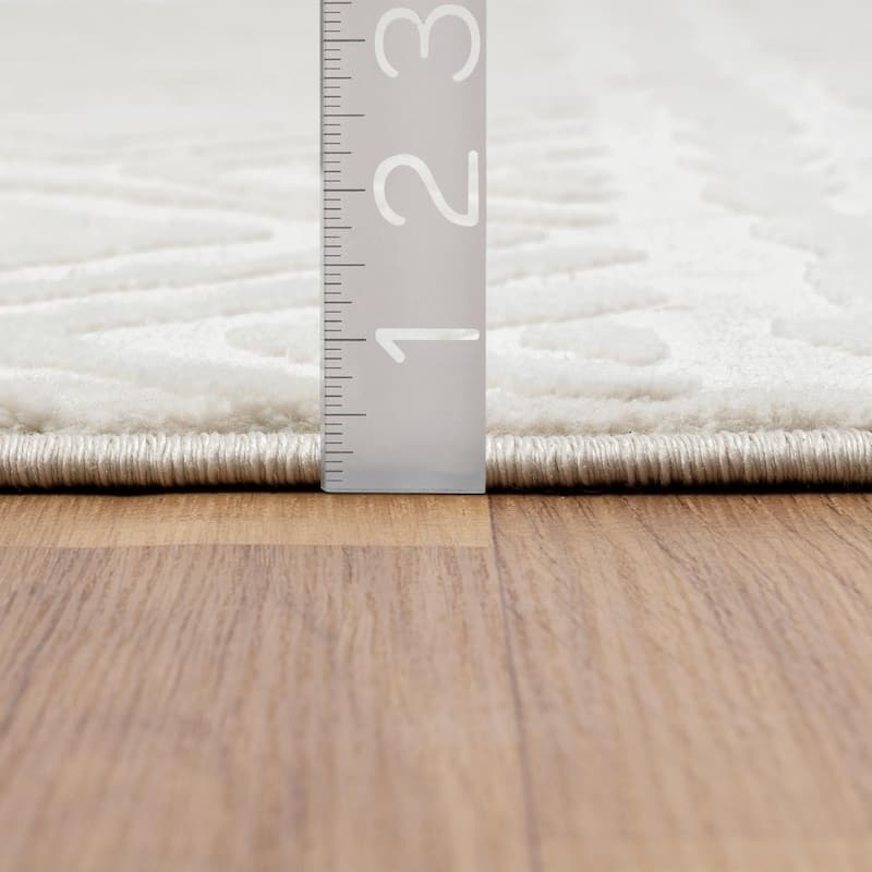 Luxe Weavers Oriental Cream Area Rug, Stain-Resistant Carpet
