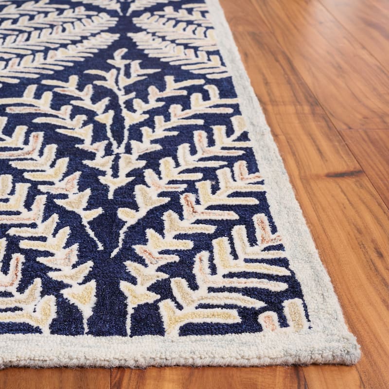 SAFAVIEH Handmade Capri Kert Wool Rug