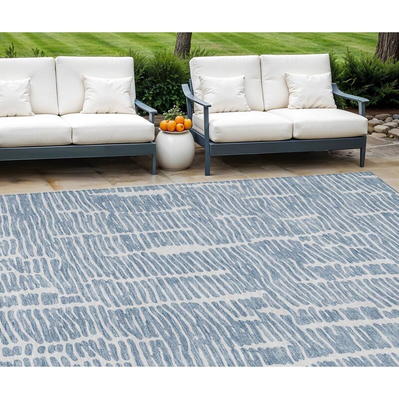 HomeRoots Abstract Transitional Rectangle Outdoor Rug - 10' X 14'