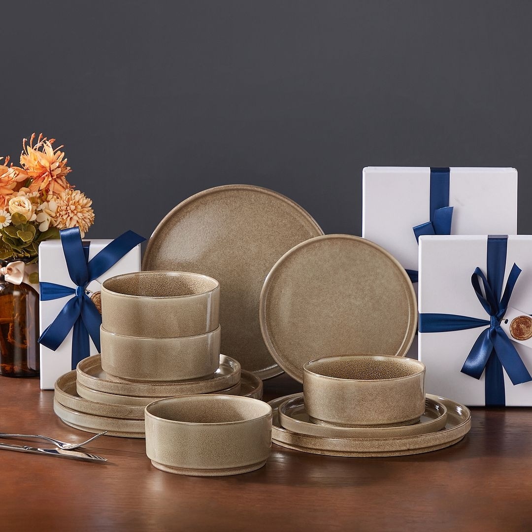vancasso ANYA Modern Stoneware Dinnerware Set Service for 4