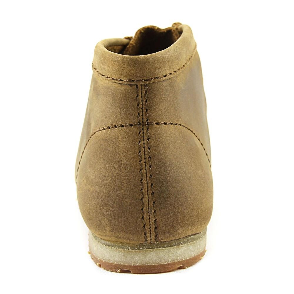 wallabee step boot