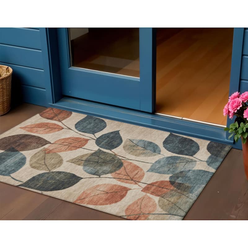 HomeRoots Floral Transitional Rectangle Outdoor Rug - 3' x 5'