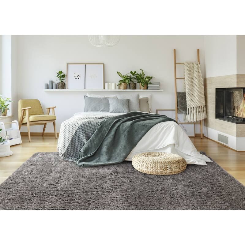 Taylor Collection - Plush Grey Shag Area Rug