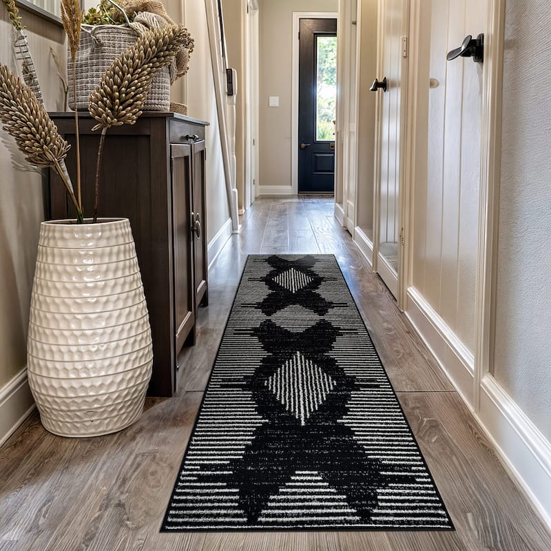 Modern Abstract Area Rug for Living Room, Bedroom, or Entryway - Low Pile Indoor Rug - Black - 2' 3" x 12'