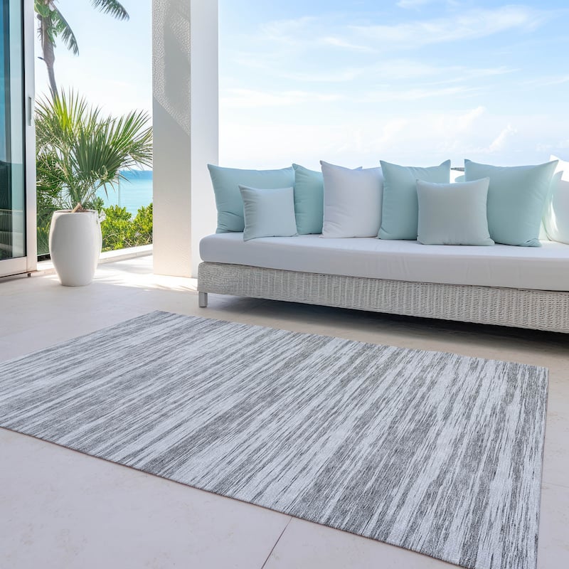 Machine Washable Indoor/ Outdoor Casual Ombre Chantille Rug - Gray - 3' x 5'