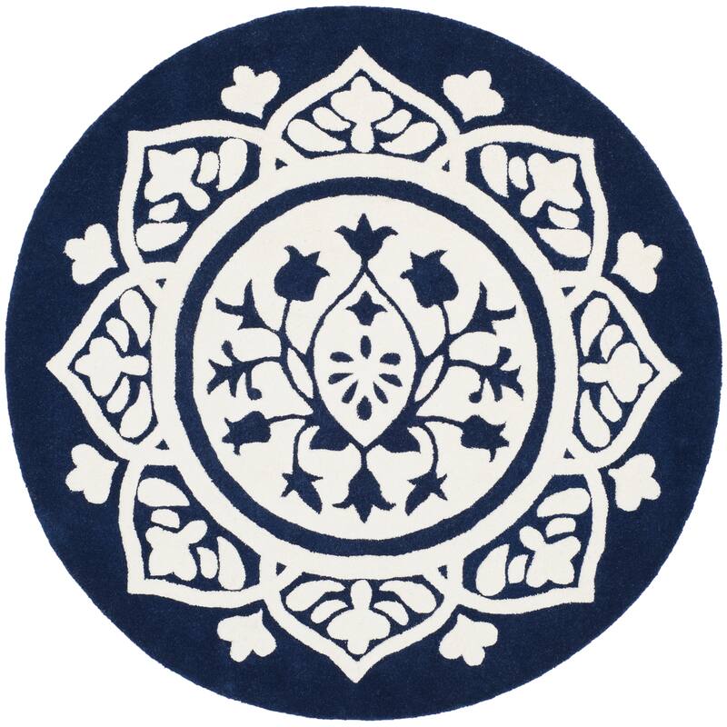 SAFAVIEH Handmade Bella Naina Modern Floral Wool Rug