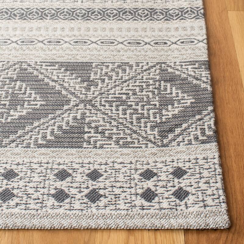 SAFAVIEH Handmade Classic Vintage Suhasini Rug