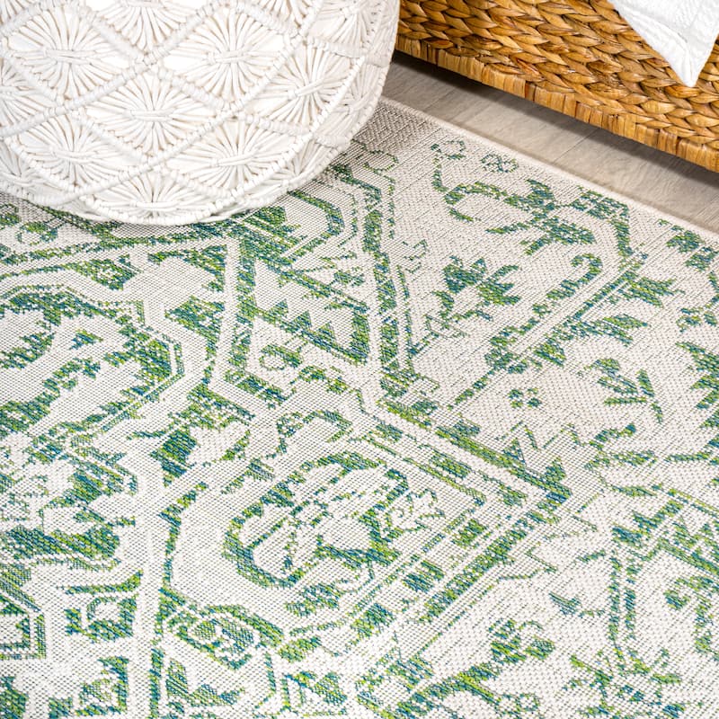 JONATHAN Y Charleston Medallion Indoor/Outdoor Area Rug - 2 X 8 - Green/Cream